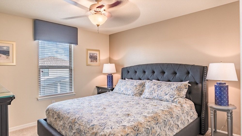 Windsor Westside Resort 7 Bedroom Home with Game Room 7 Home