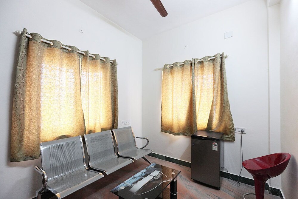 Home Stayz - Service Apartment