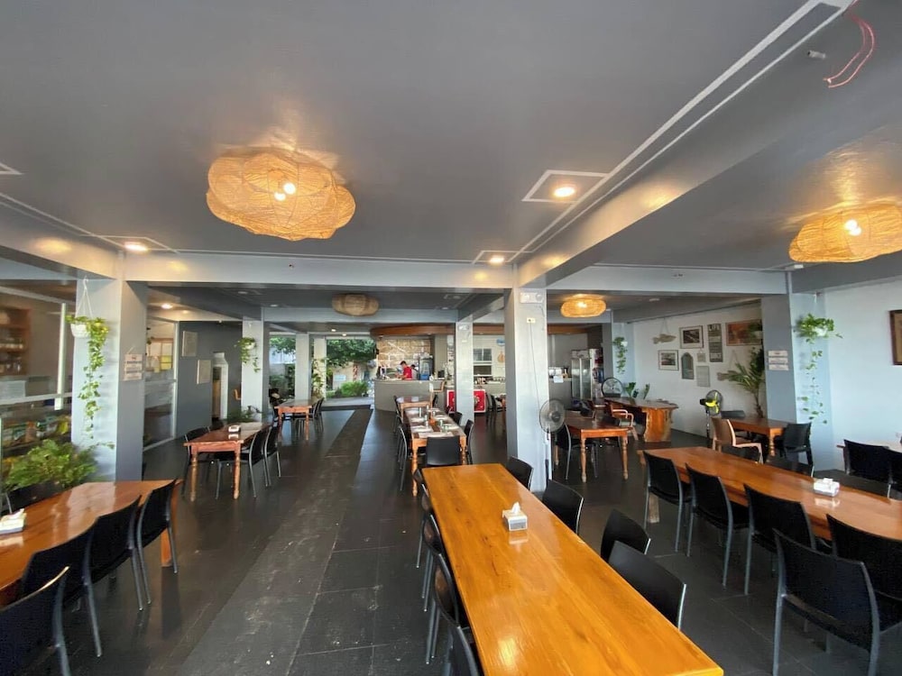 Casa Victoria Beach Resort and Restaurant