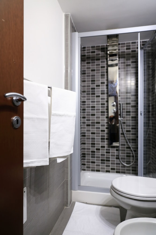 Mirko Luxury Inn