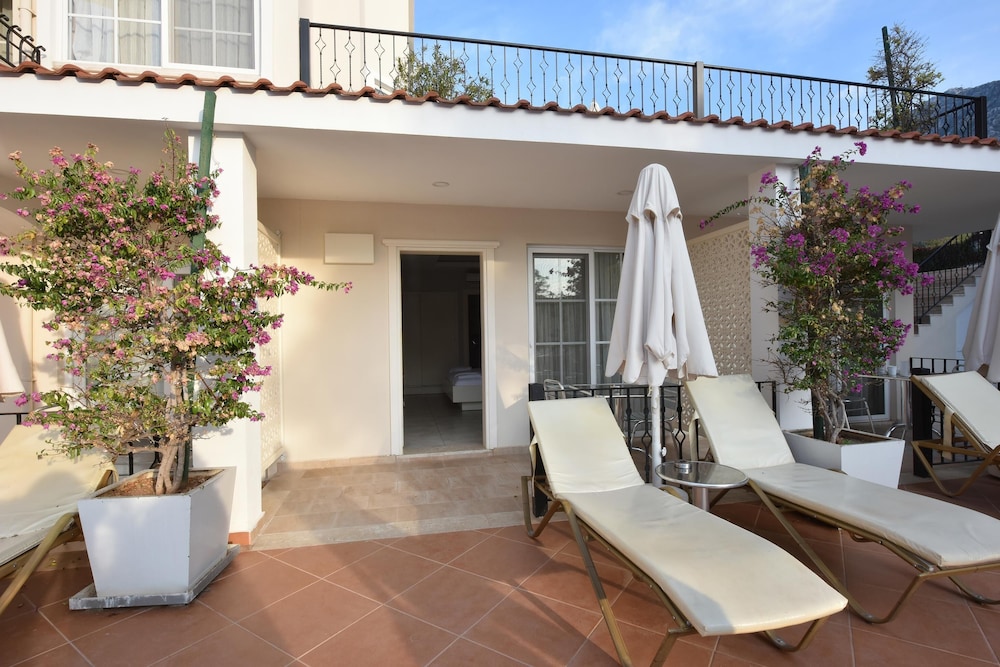 Sea Breeze Otel & Daireler - Image 11