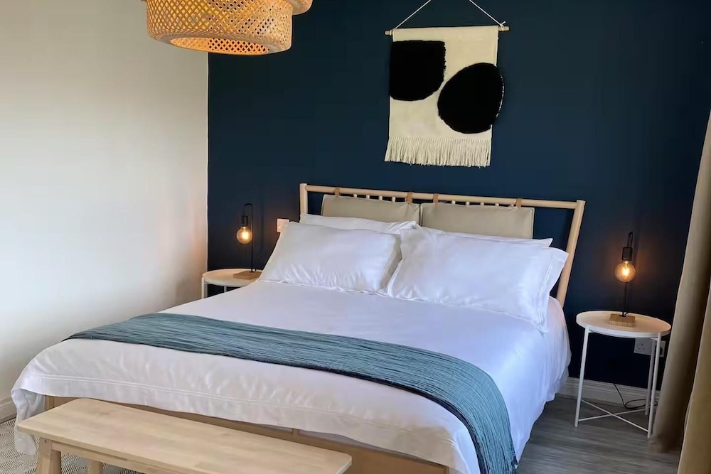 Carrick Retreat - Free off Street Parking
