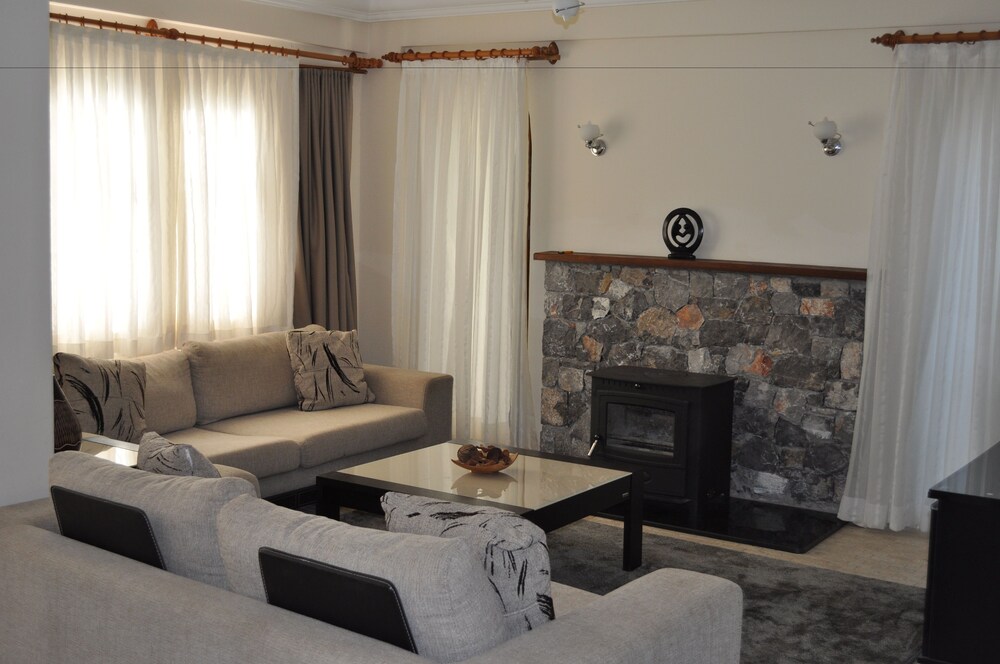 Villa Phoenix