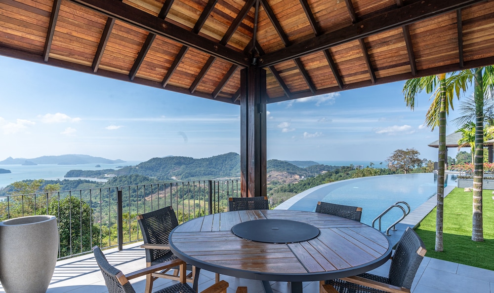 Villa Vista - Ultra-Luxury Private Villa