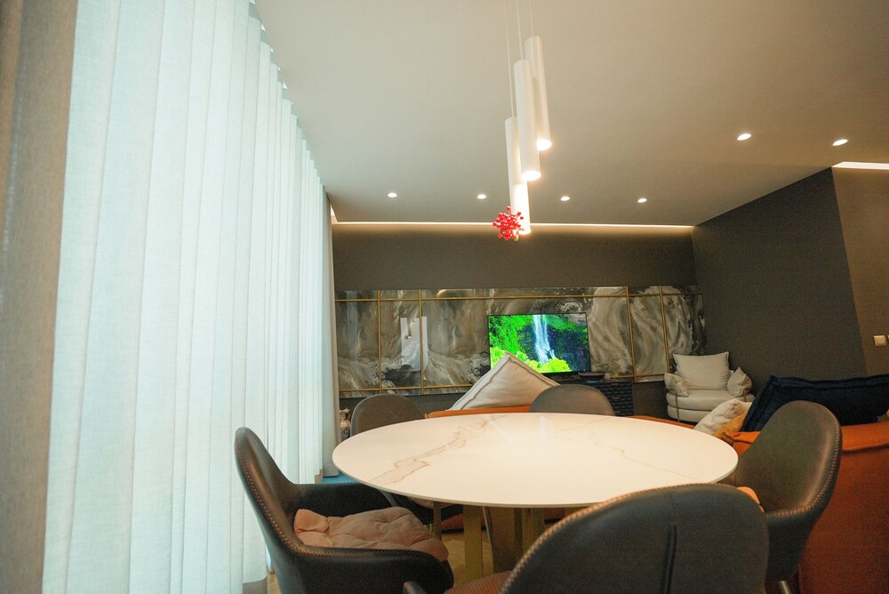 Grandstay Apartments 112