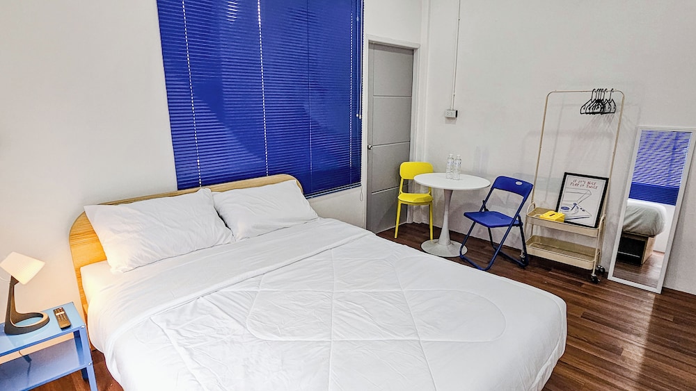 Today sleep hostel