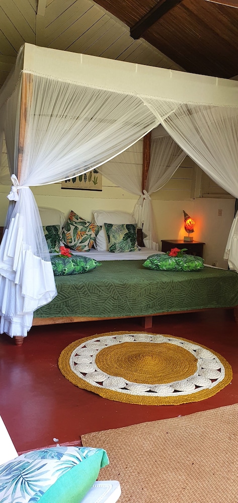 Ravoraha Ecolodge