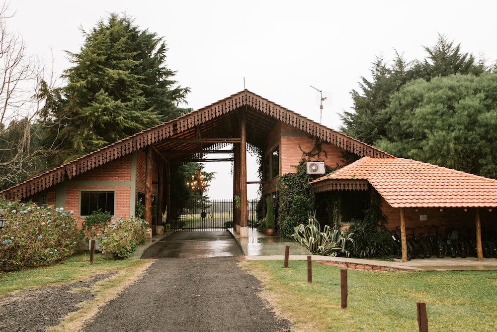 Virá Charme Resort