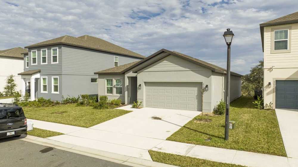 Gorgeous 4Bd W/ Gameroom Close To Disney @ Glen West Haven 2198