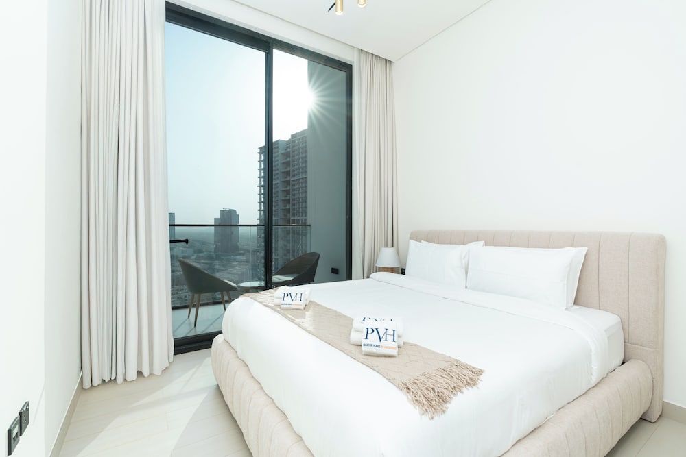 PVH - Serene 1BR - Binghatti House