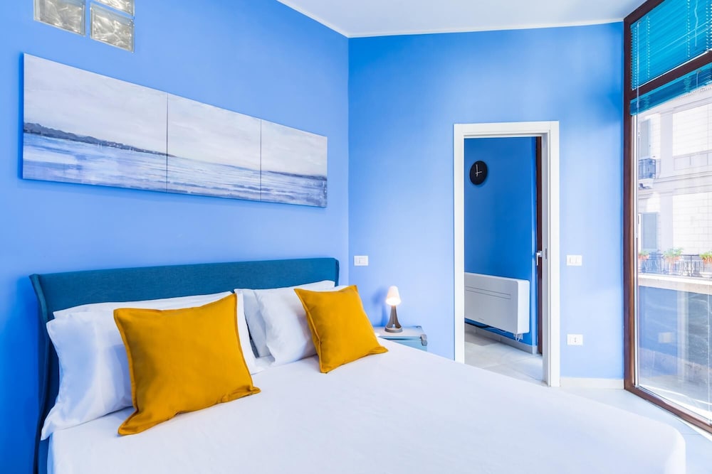 Toledo Stylish Flat Blue