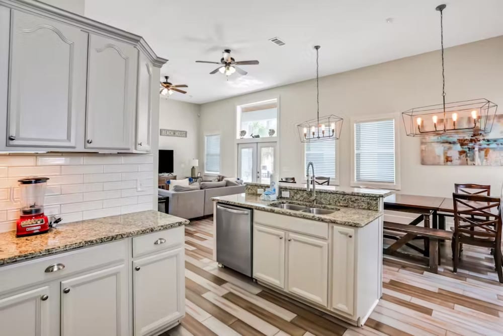 Luxurious Gulf-side Living in Santa Rosa Beach!