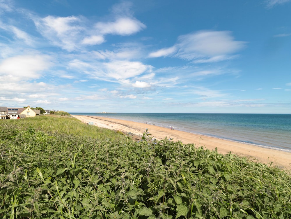 24 Hauxley Links