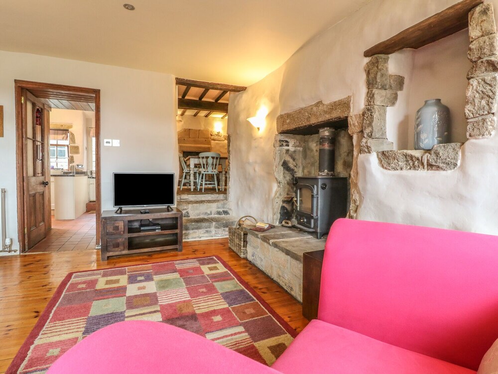 Holly Cottage