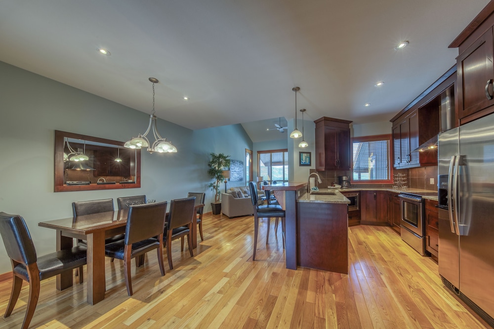 Fairmont Creek Property Rentals The Residences