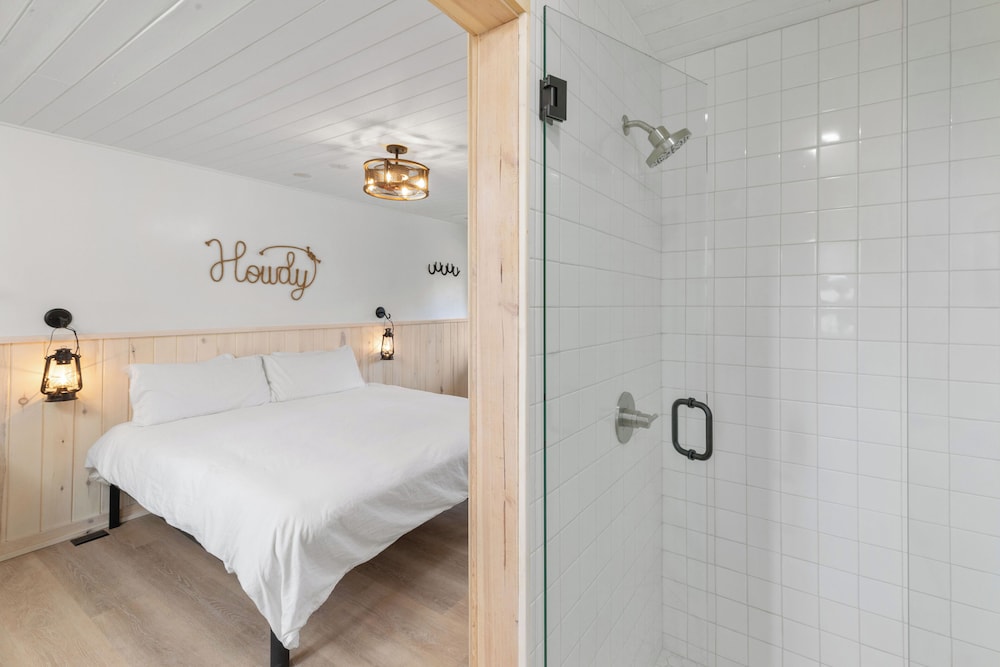 Hotel Palomino - Property Image 4