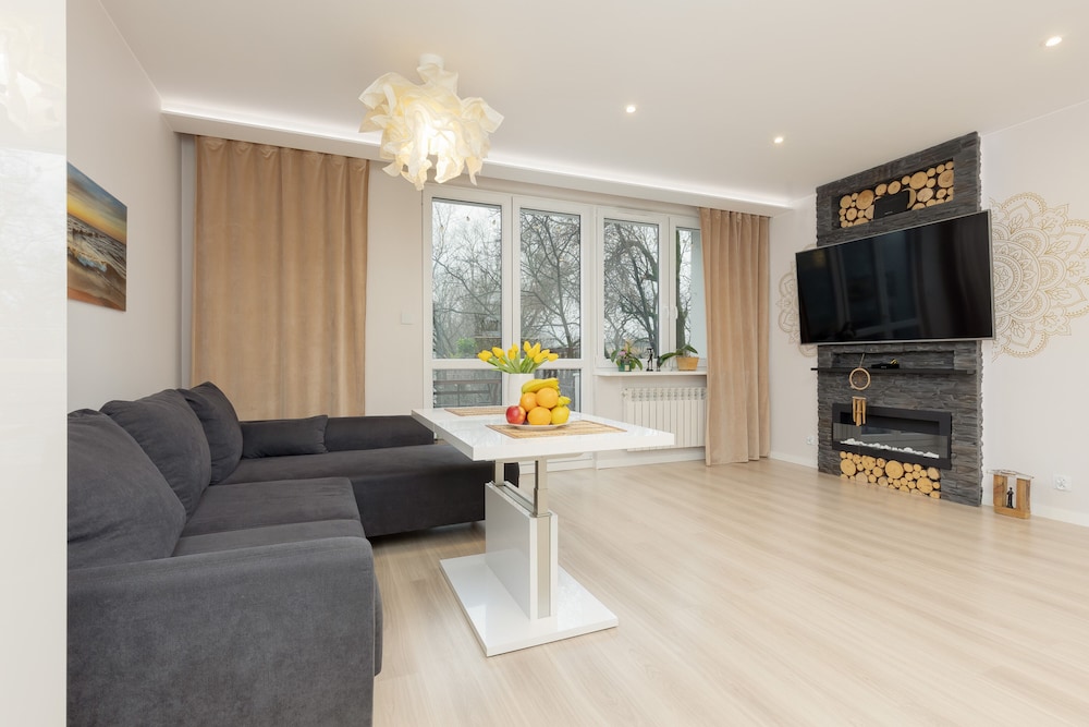 Łodź One Bedroom & Balcony by Renters view 5