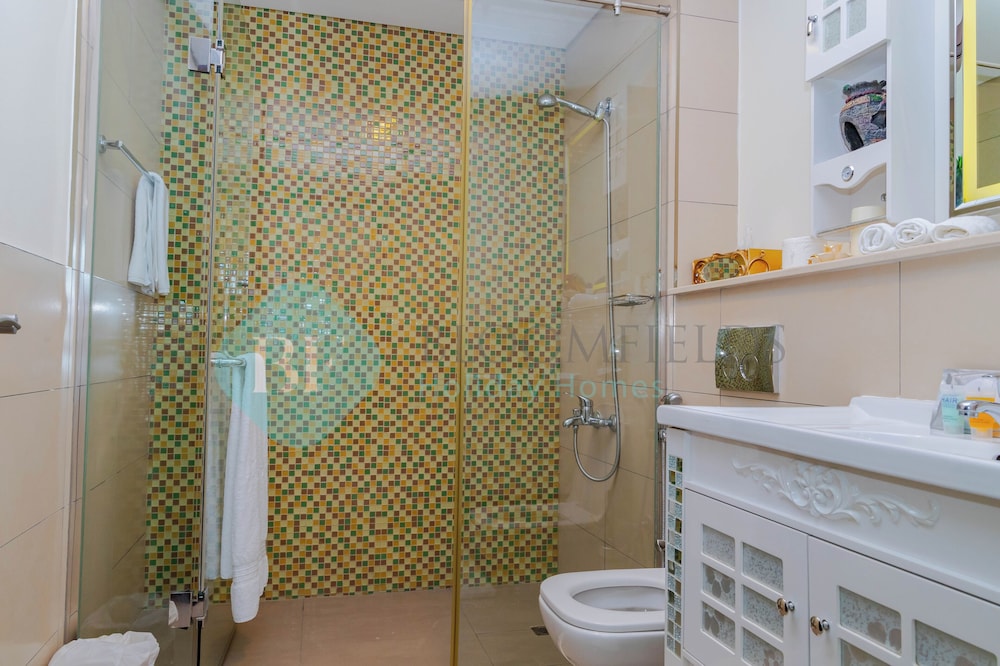 Bloomfields Grandeur 3BR in Wave Tower