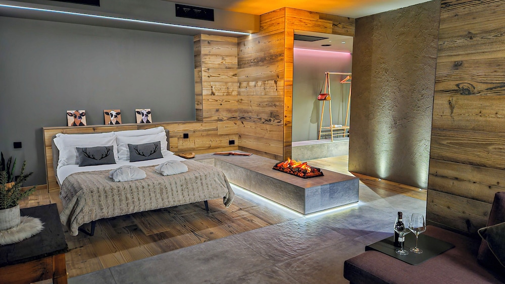 Agarthi Suites