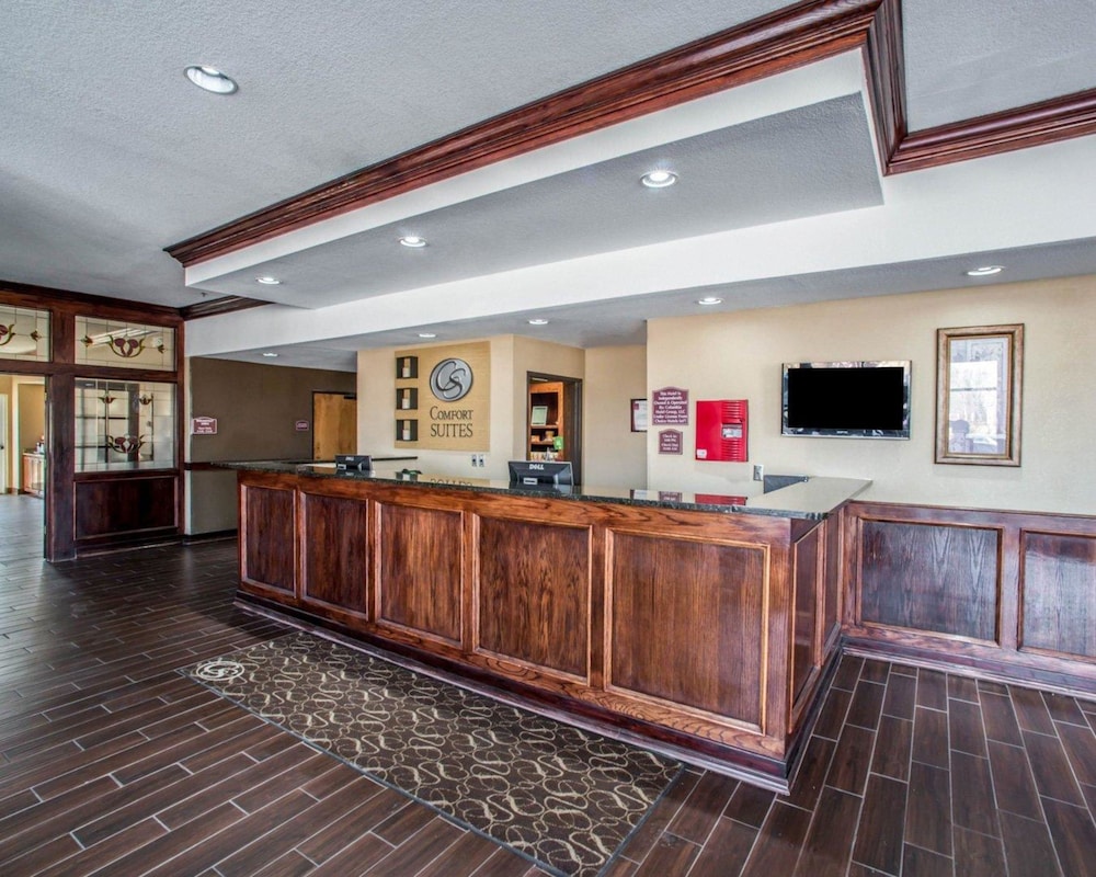 Columbia Vacations - Comfort Suites Columbia - University Area - Property Image 23