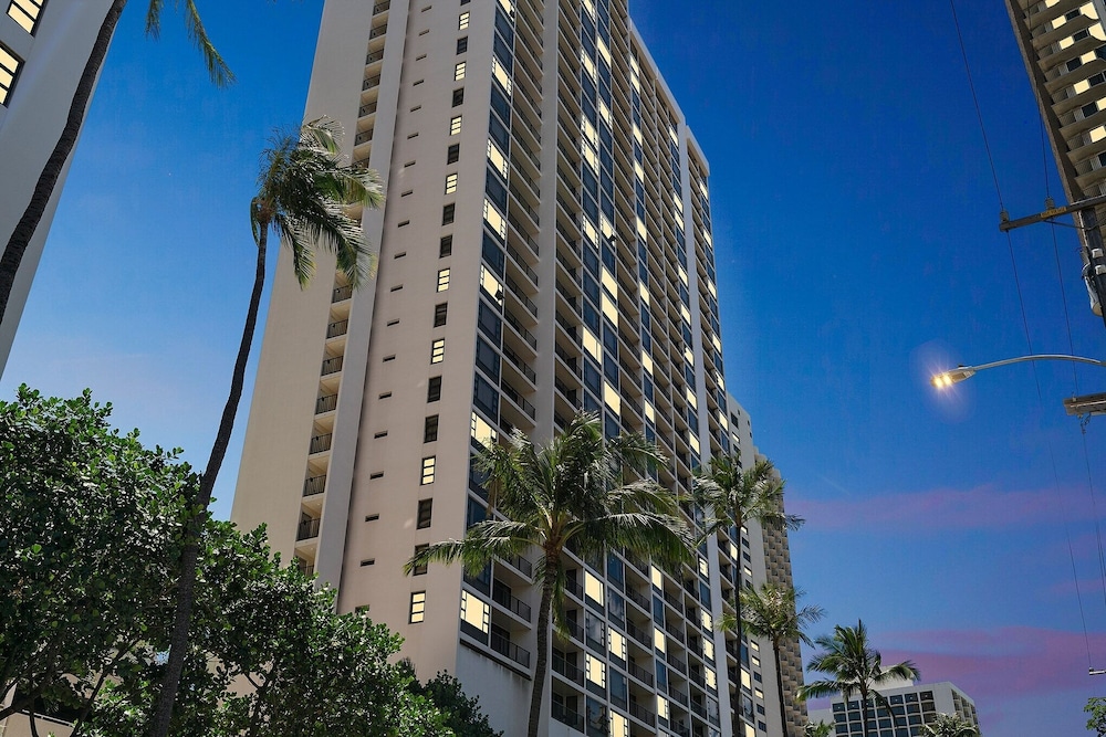 Tower 1 Suite 3007 - QQS by Koko Resort Vacation Rentals