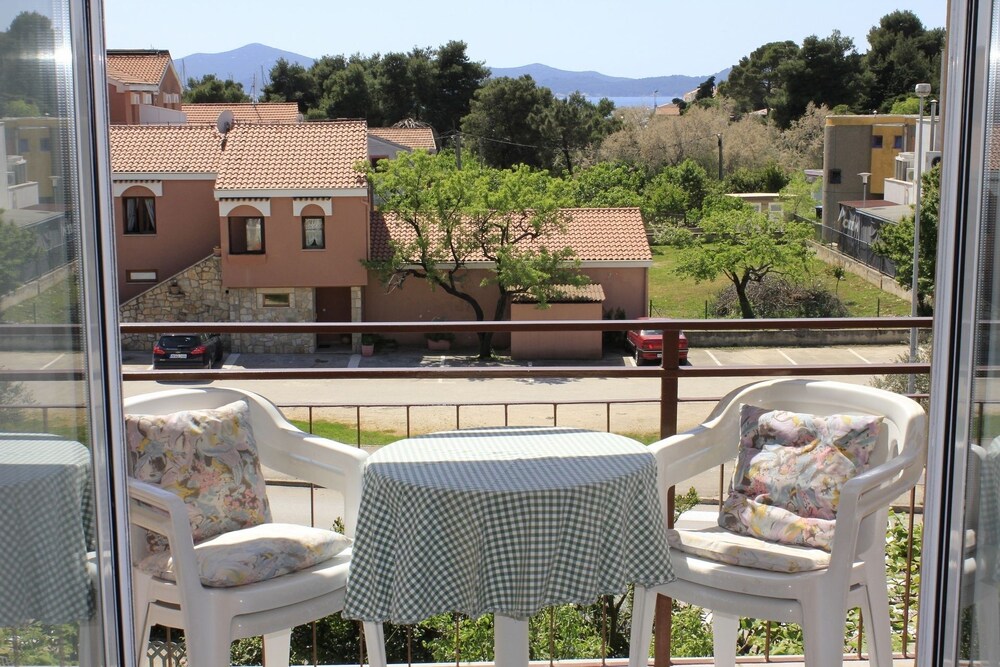 Jagoda - Comfy and Cozy - A2 Desni view 2