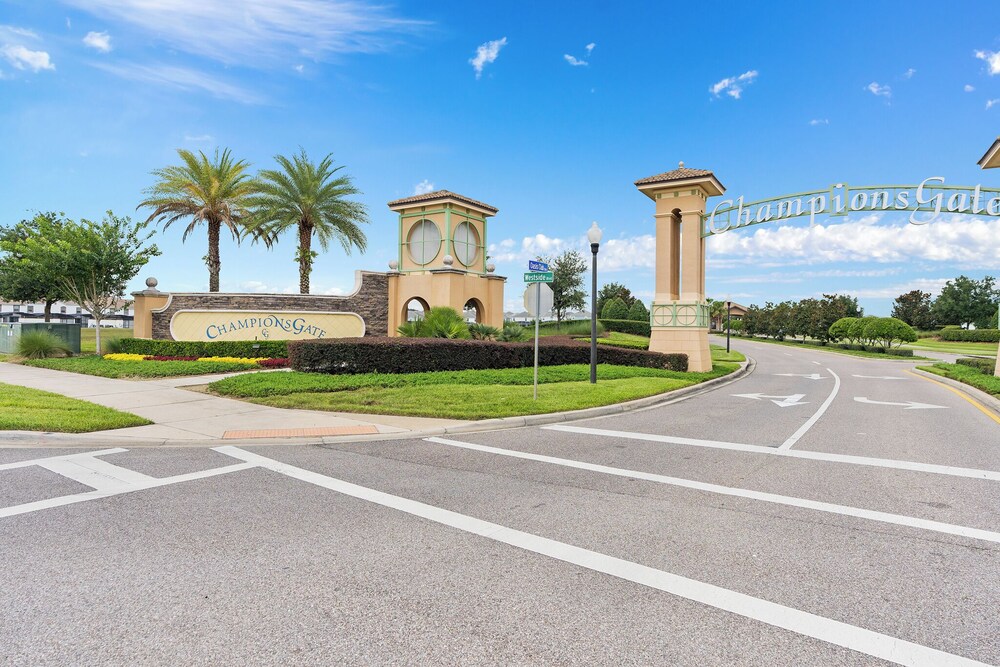 Champions Gate Resort Home w BBQ Pool