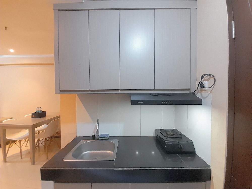 Minimalist 2Br Apartment At Gateway Pasteur