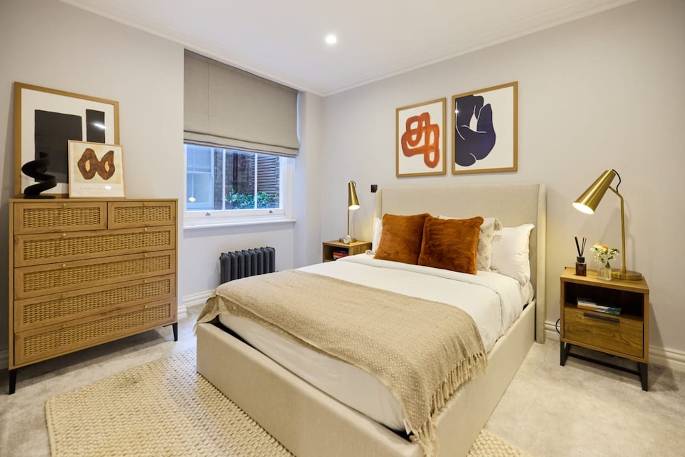The Bayswater Retreat - Adorable 3bdr Flat With Balcony
