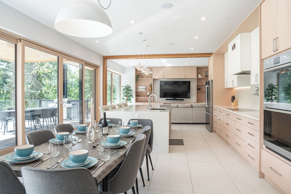 Camozzi Chalet by Revelstoke Vacations