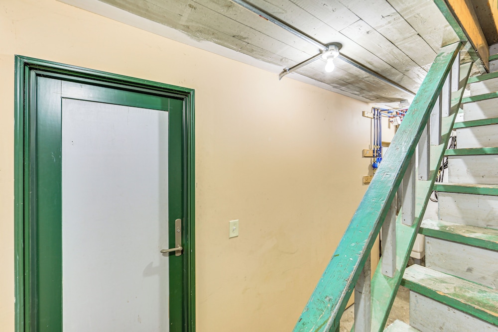 Walkable Studio in the Heart of Pittsburgh!