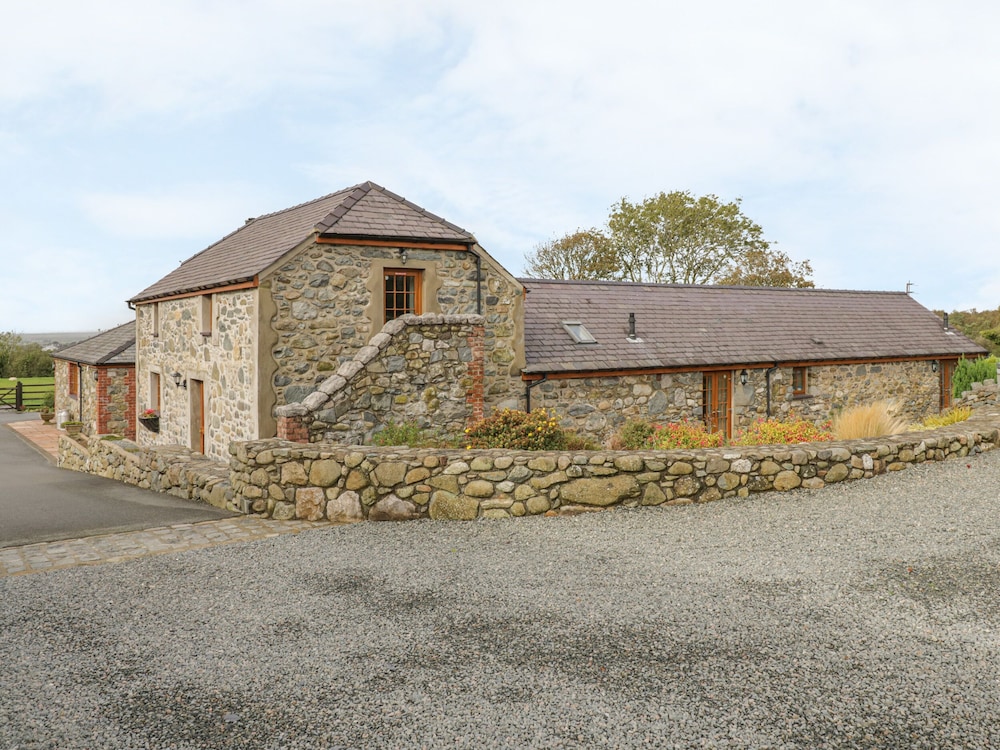 Lily Cottage