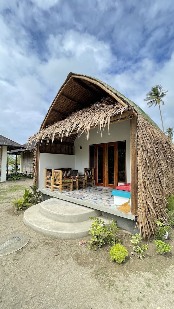 Footprints Beach Resort 25