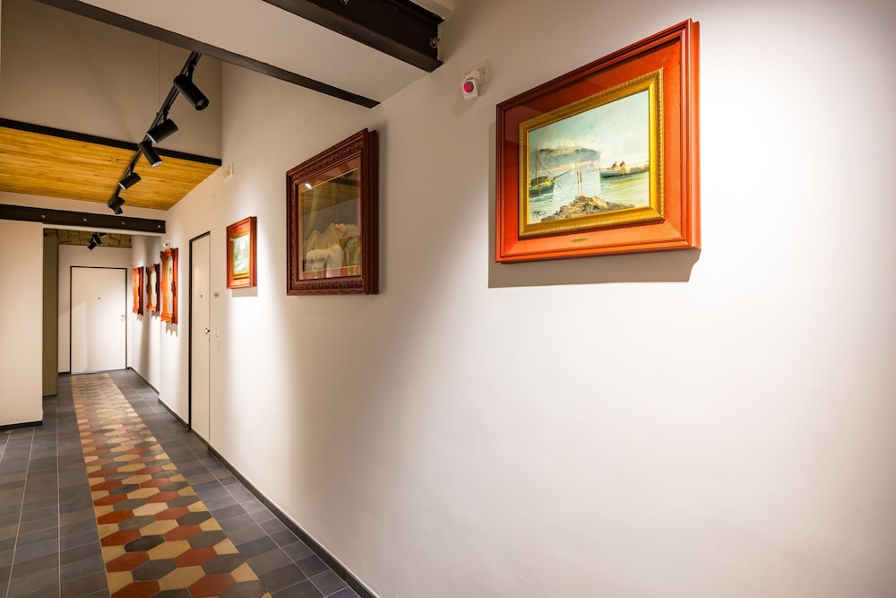La Pinacoteca - V Irolli
