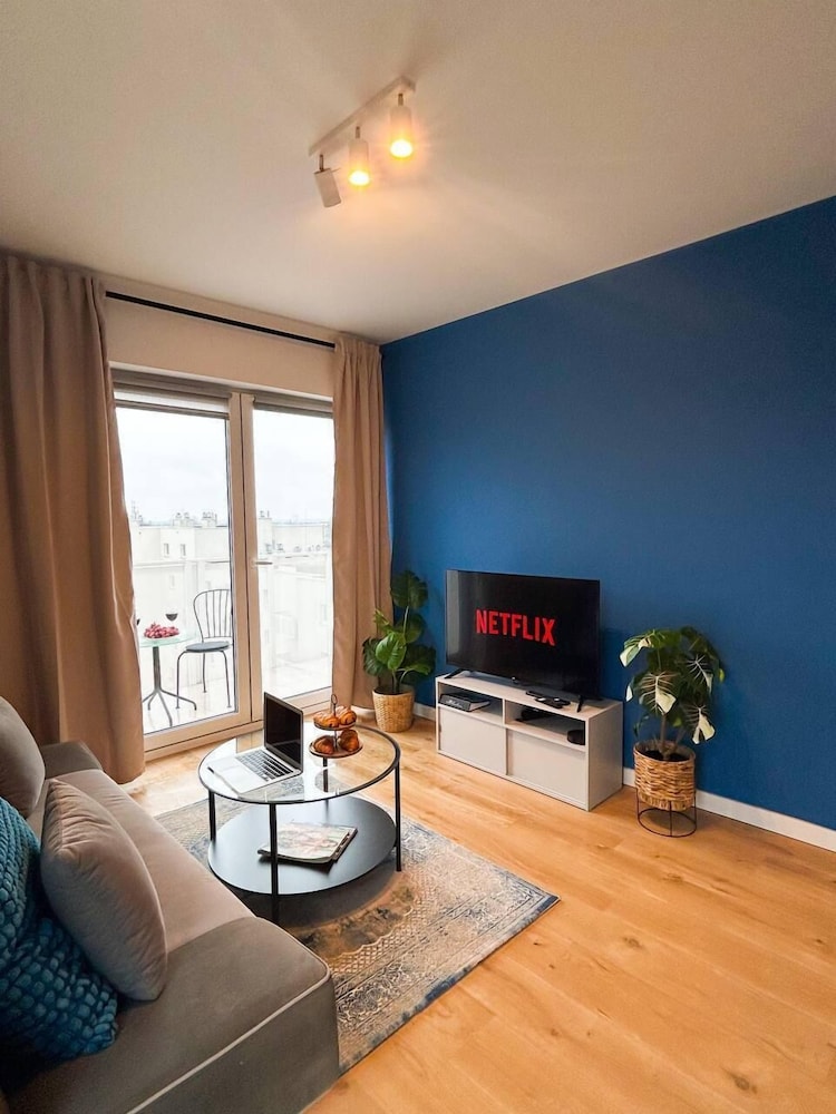 Lumina modern 3-rooms family apart
