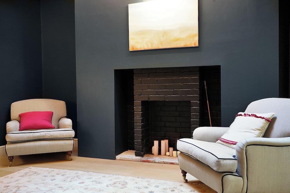 Ennismore Garden Flat