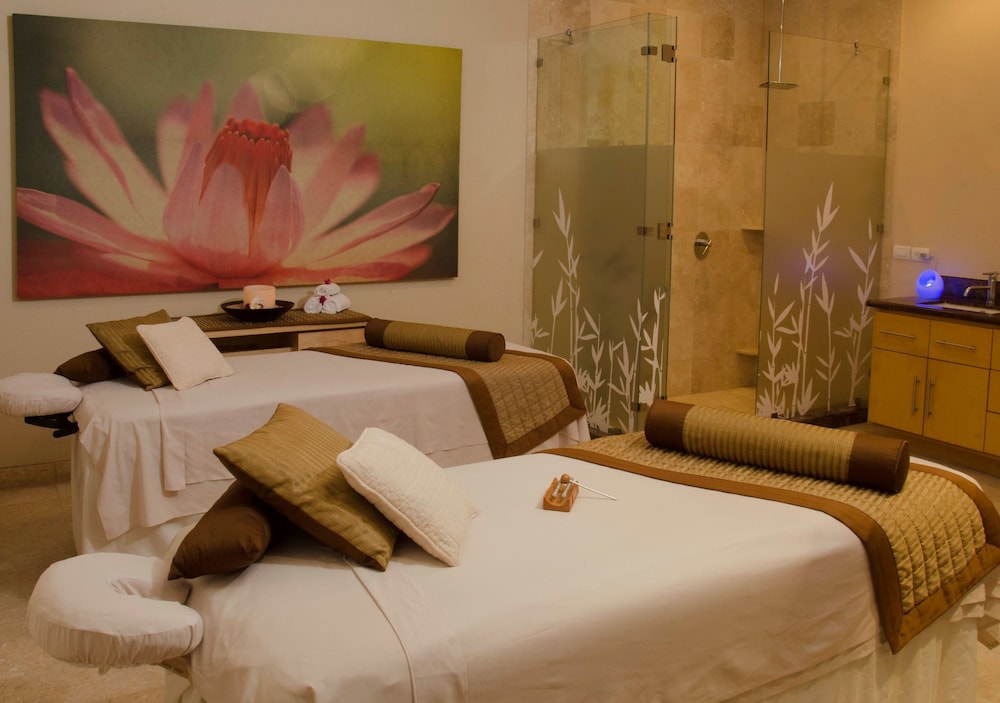 Puerto Vallarta Vacations - Sunset Plaza Beach Resort  Spa Pto Vallarta All Inclusive - Property Image 5