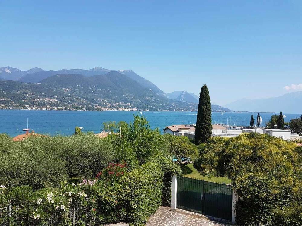 Spacious Villa With Breathtaking Views