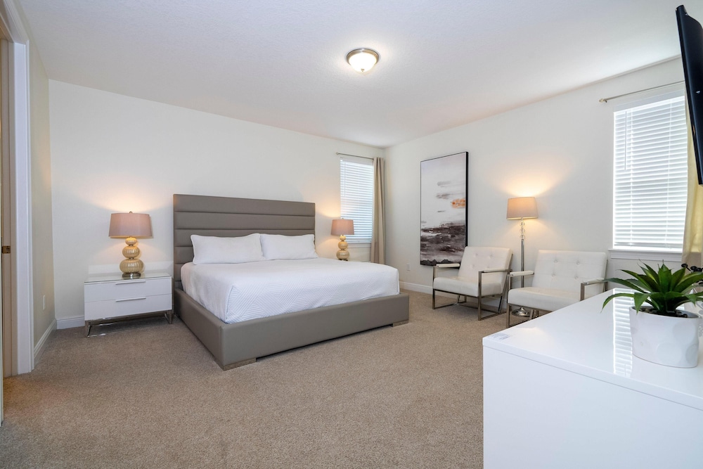 421 NP - Exquisite Retreat at Encore Resort