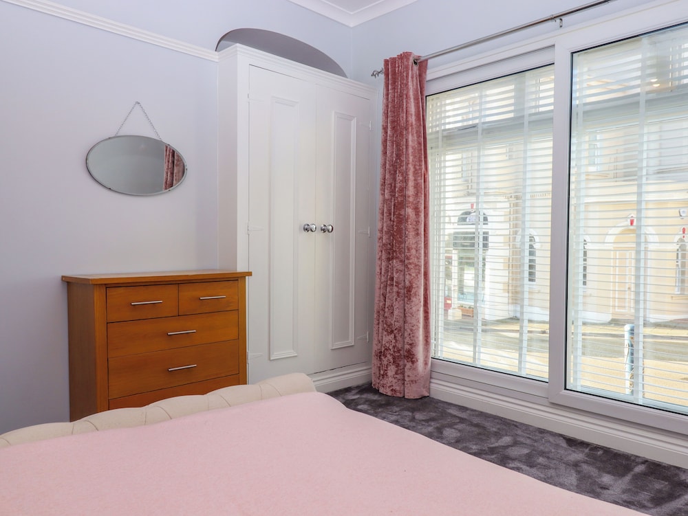 Flat 2
