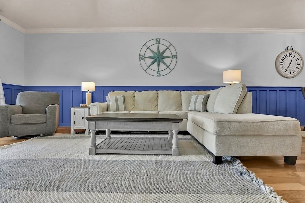 Magnolia Pointe Luster Leaf 4875-304 3 Bedroom Condo