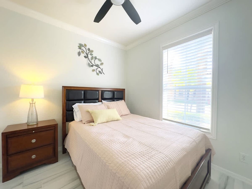Modern 4BR Home in Regal Palms Resort Near Disney