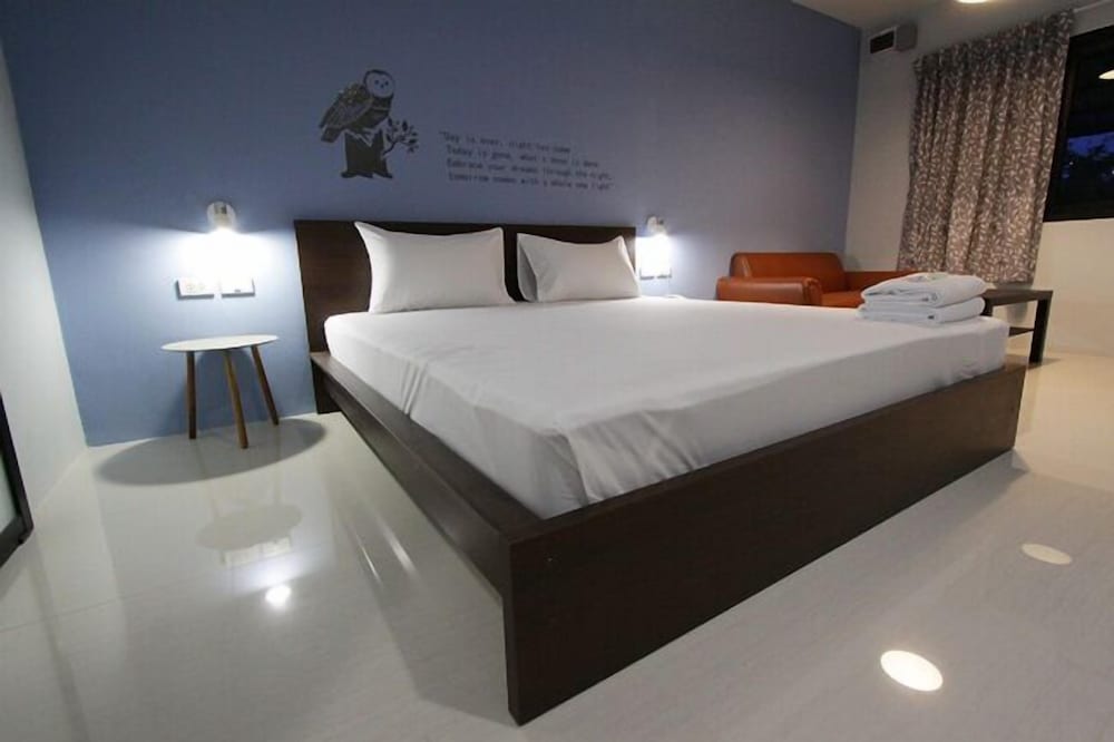 Eazy Motel Bangna