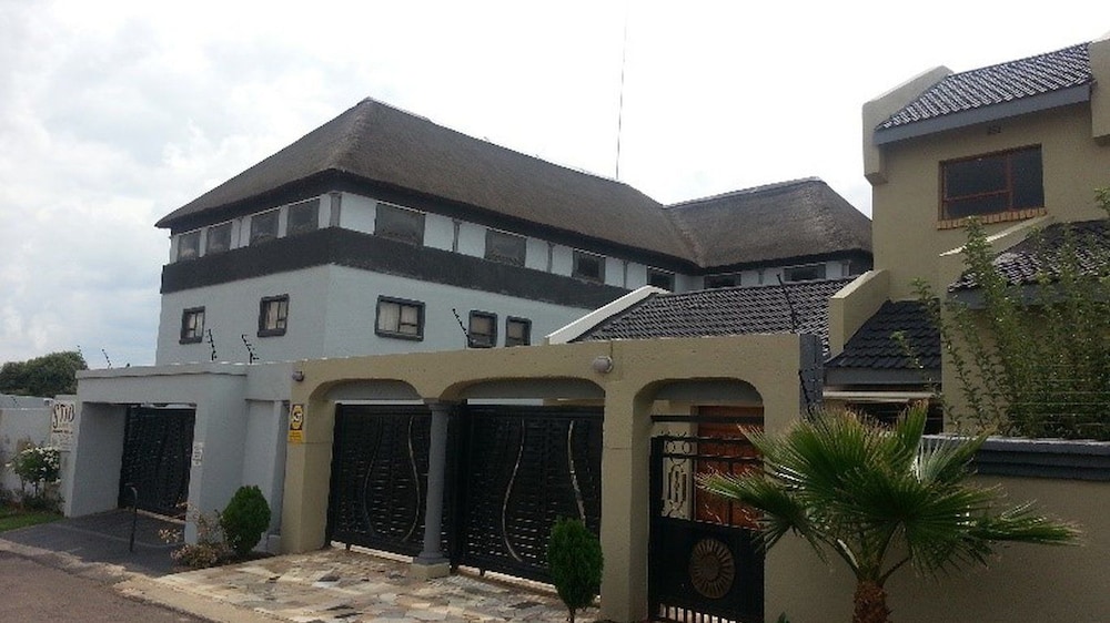 Stiba Guest House