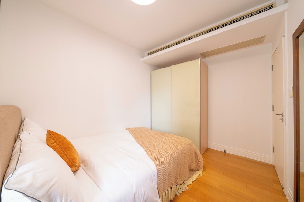 Tyms Modern 2BR 1BA Suite Xujiahui Malls
