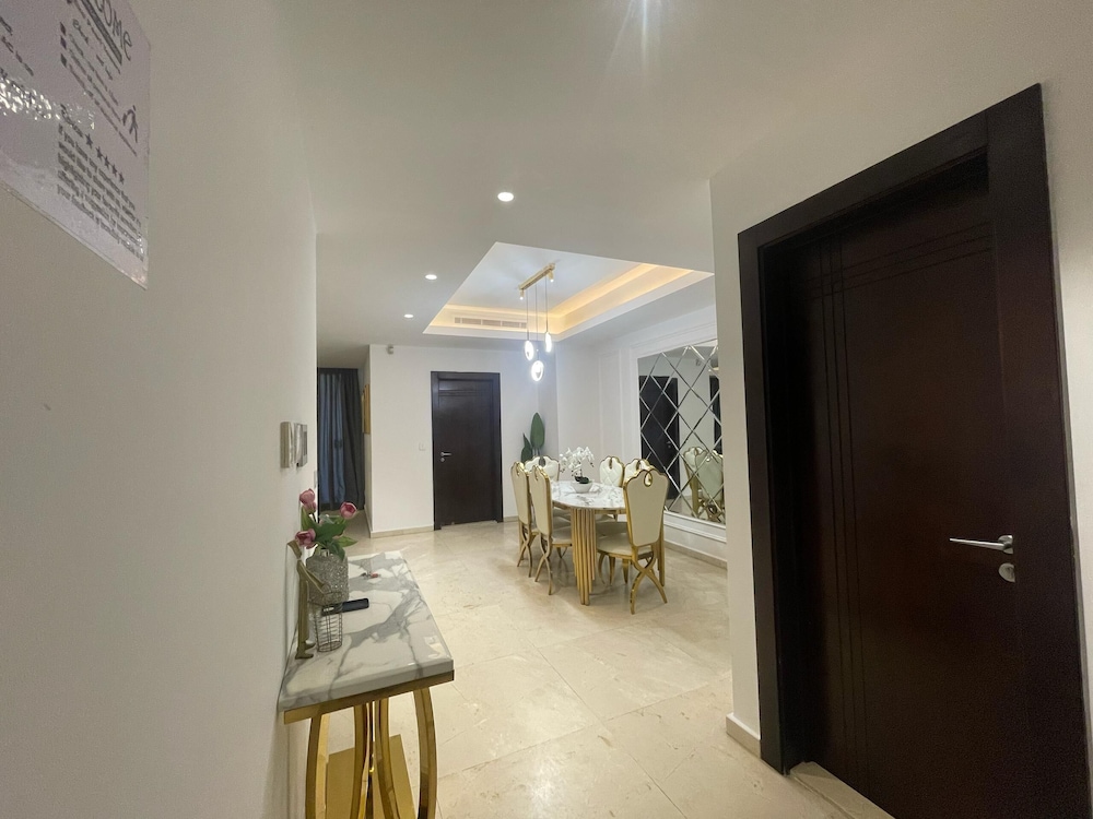 2beroom Apartments in Eko Atlantic City