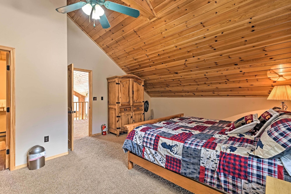 Cabin w/ Deck 2 Minutes From Angel Fire Resort view 2