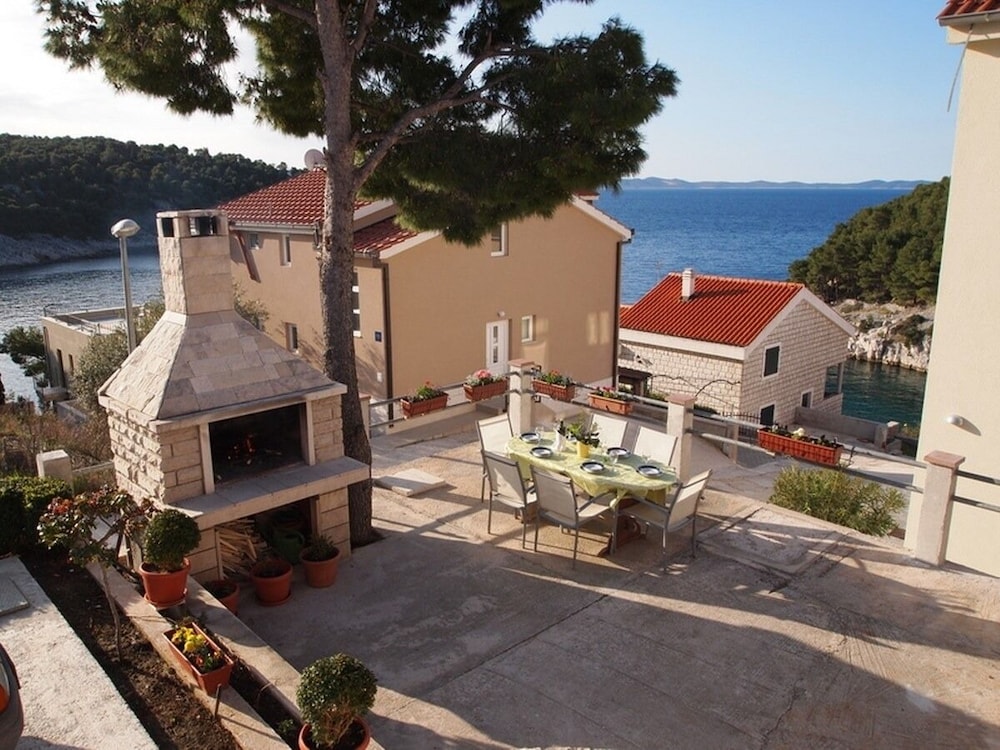 Franco - Secluded Paradise - A2 Lana view 5