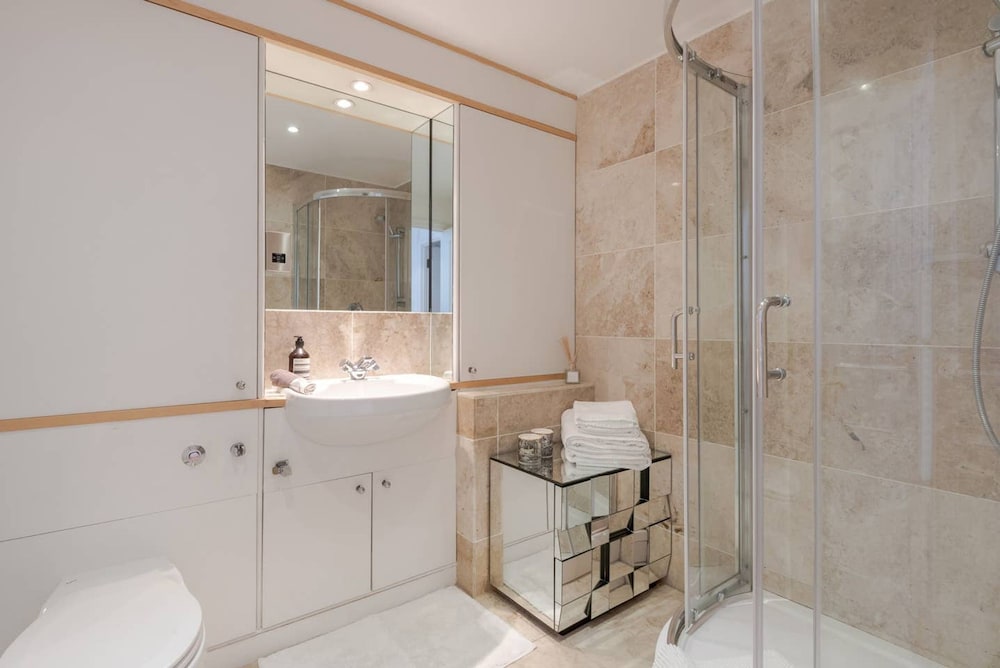 The Mayfair Muse - by Out of Office Lifestyle