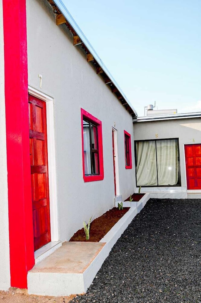 Shakwaneng Lodge view 4